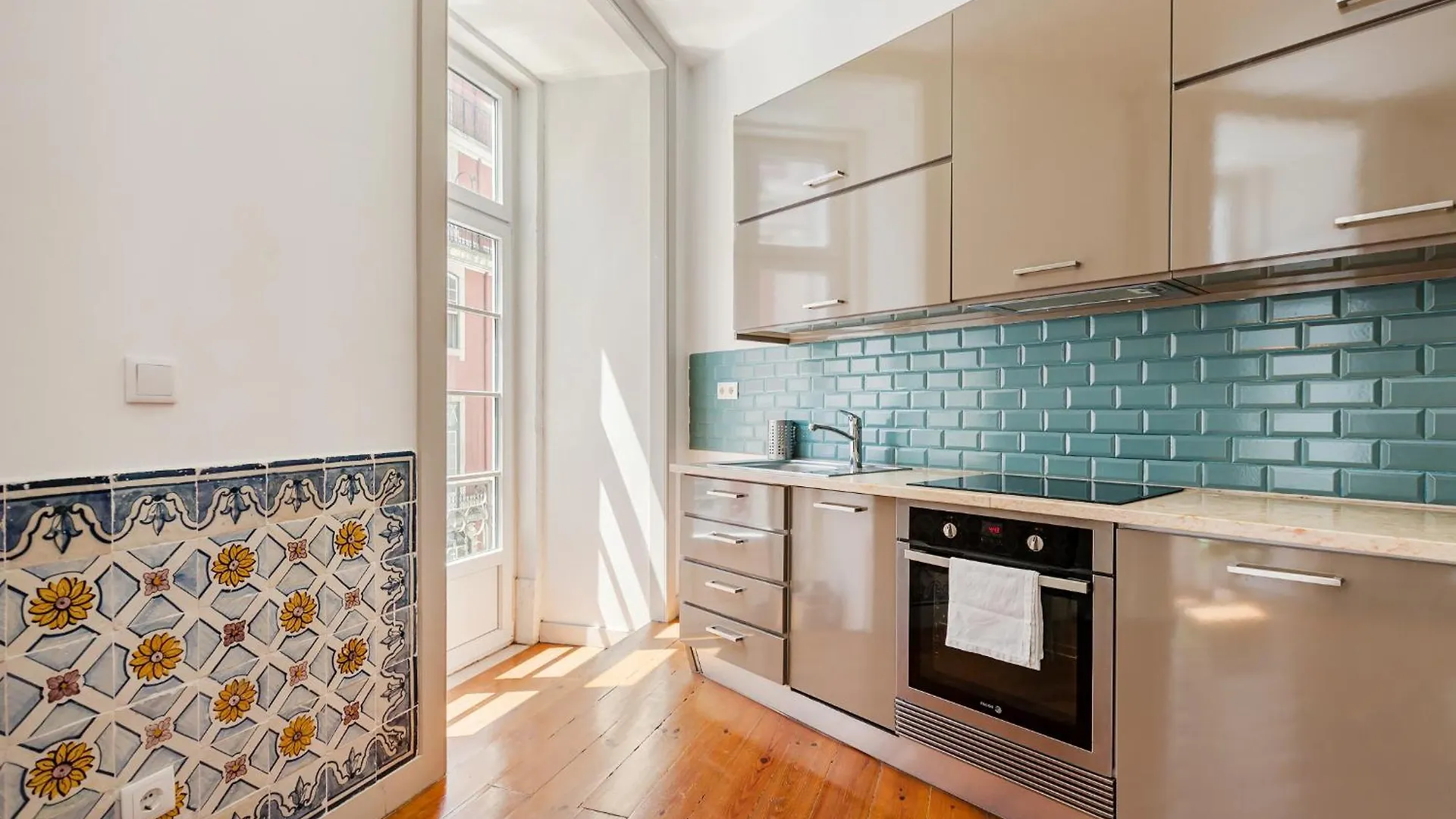 Downtown Cozy Apartment Лиссабон